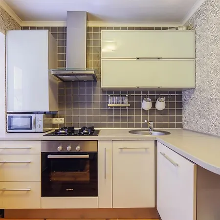 Apartment Bright On Internatsionalnaya *